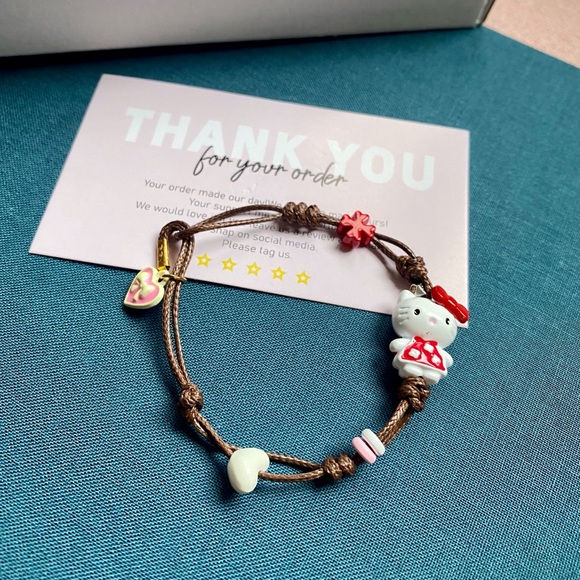 Handmade Hello-kitty String Bracelet - Picture 2 of 2